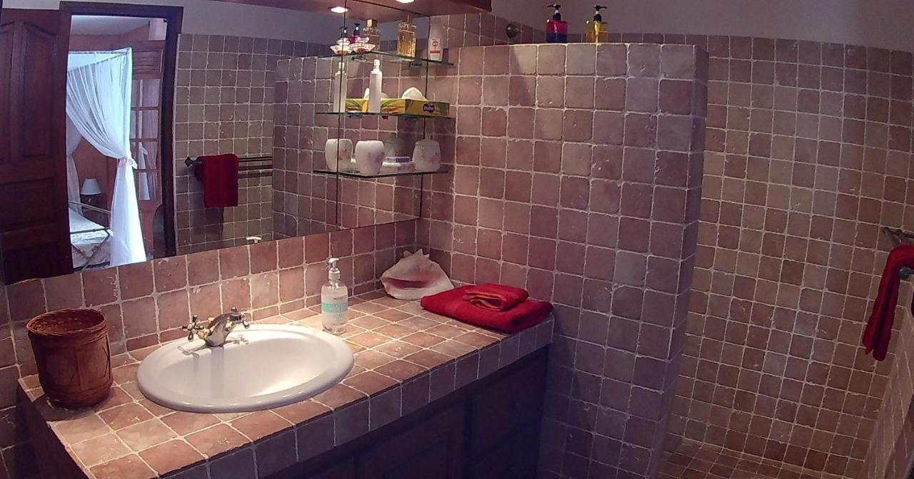 Agreable Chambre D'Hotes, Sdb, Piscine, Carbet Cuisine. Saint-Claude Zewnętrze zdjęcie